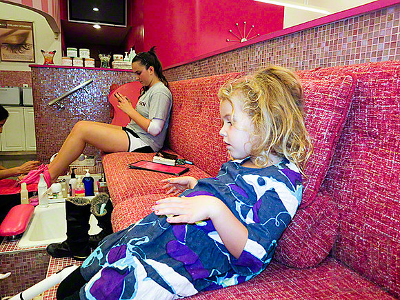 Uma at the Salon