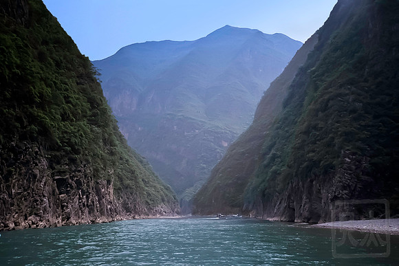 Three Gorges, Yangtze tributary, Hunan Province, China, 2002
