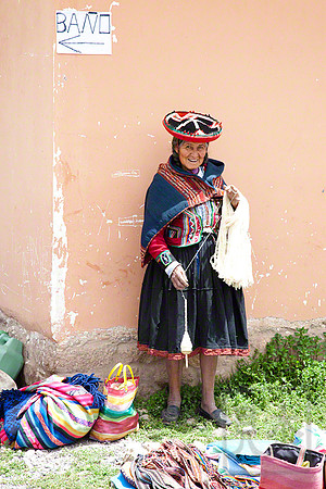 Spinner, Chincheros Market, Cusco, Peru