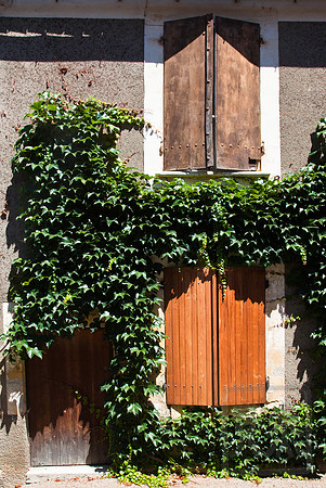 Cadouin shutters, France