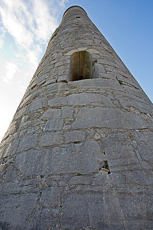 Round tower, Kilala