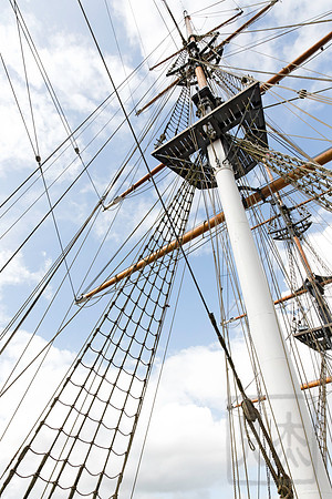 Ship's mainmast, Ireland